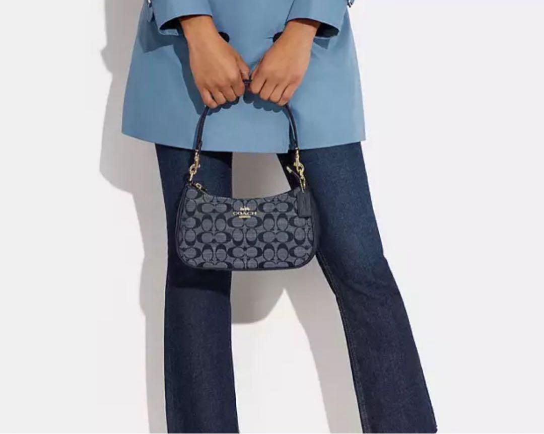 COACH Teri Shoulder Bag Signature Chambray CH139 π