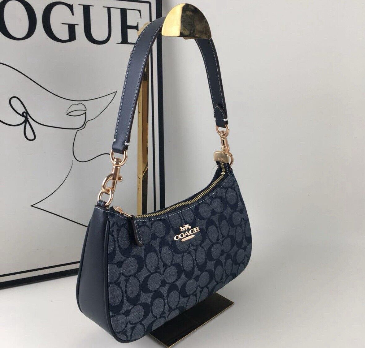 OACH CH139 Teri Shoulder Bag β Signature Chambray Blue 2-Way Shoulder Bag π